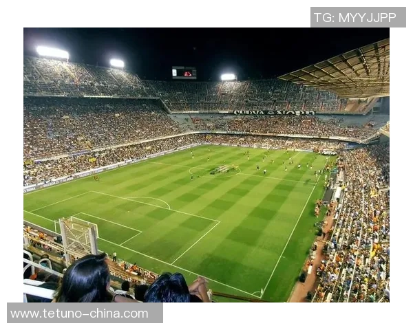 致敬足球传奇的精彩瞬间视频集锦与回忆