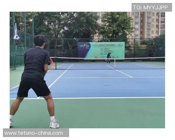 重庆网球队在网球比赛中取得新突破经验排名创新高引发广泛关注